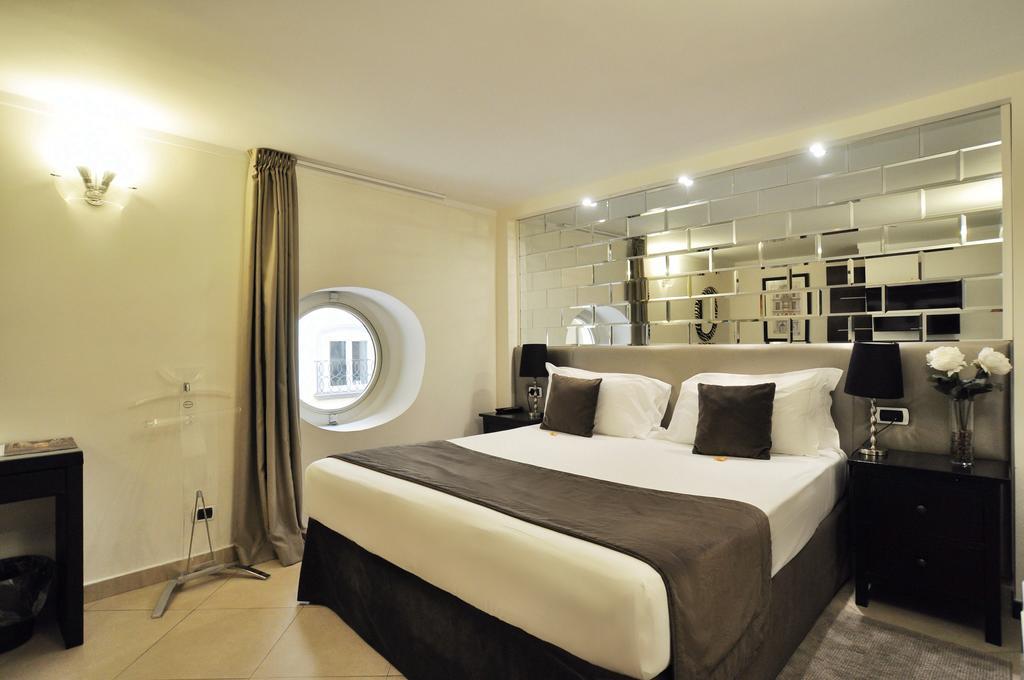 The Royals Experience Bed & Breakfast Naples Bilik gambar